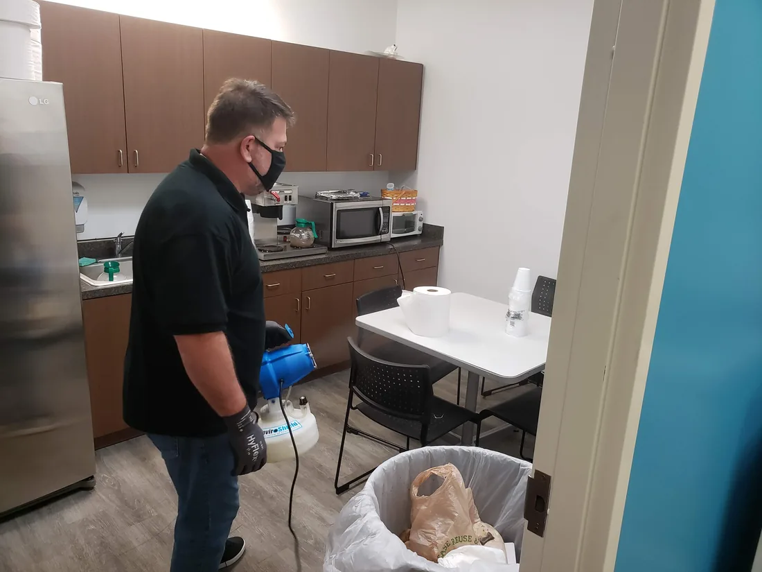 Commercial breakroom cleaning