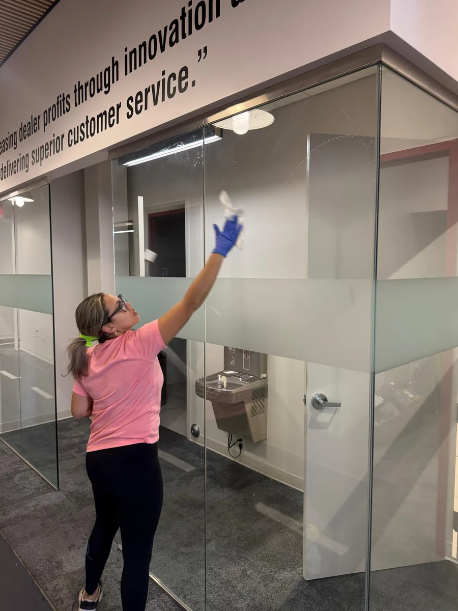 Exterior window cleaning